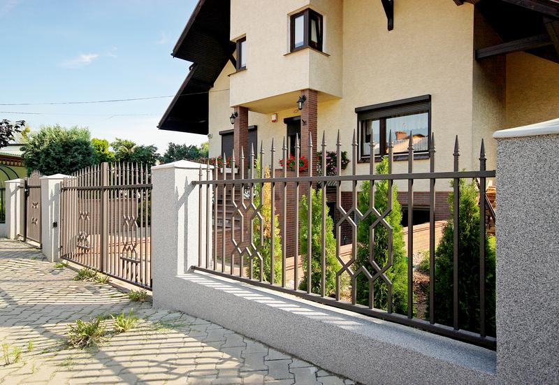 Schmiedezaun Frontzaun -- montiert von Zaunonkel GmbH